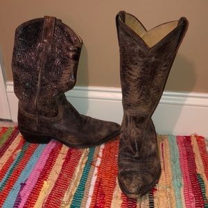 Frye Cowboy Boots - size 8 fits like a 7 1/2